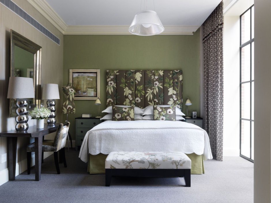 Спальня в серо зеленом цвете