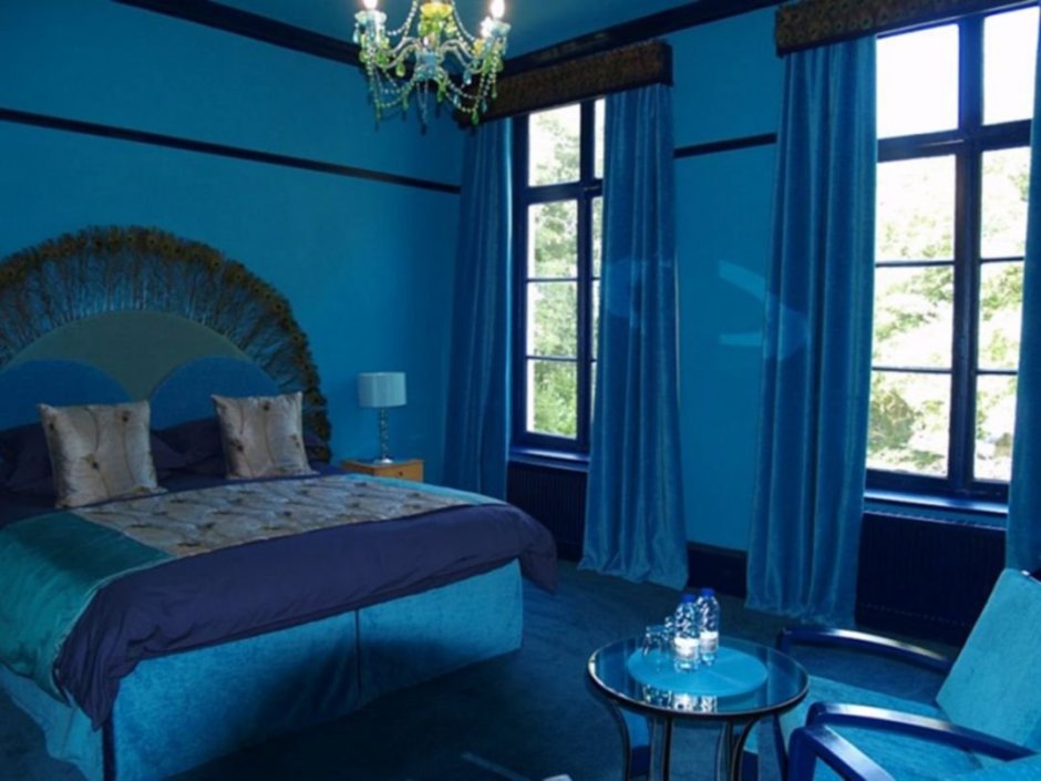 Комната в синем цвете