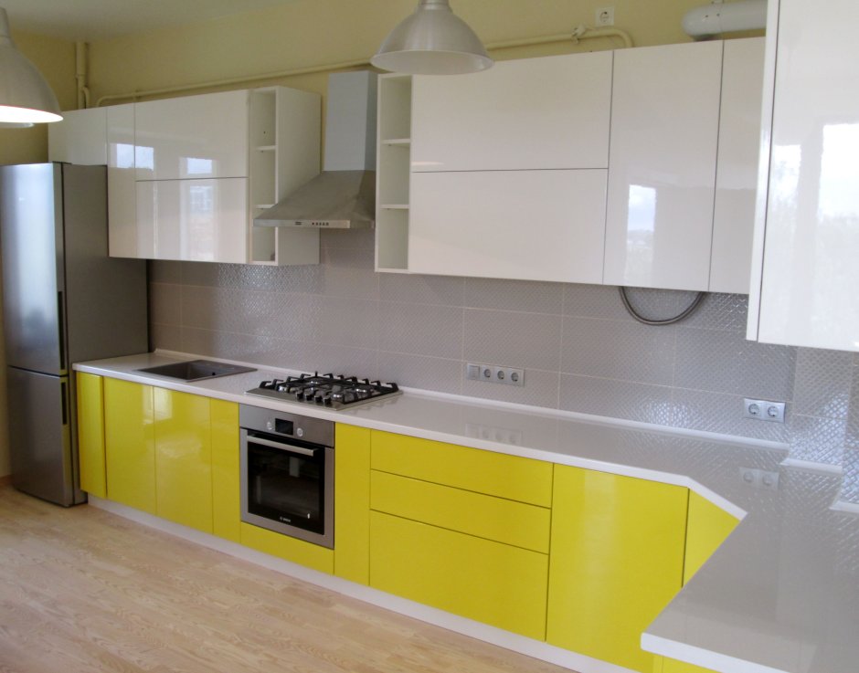 Кухонный гарнитур желтый с белым