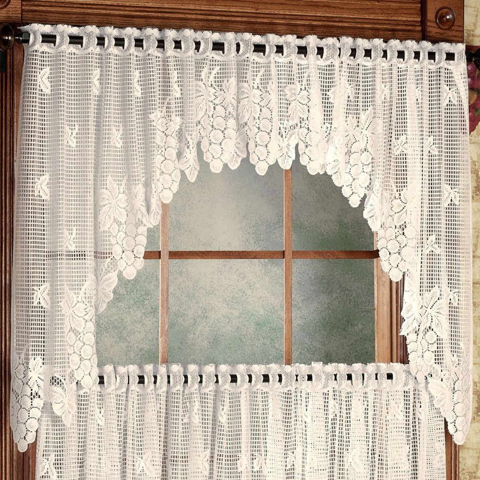Вязаные занавески на окна в деревенском стиле