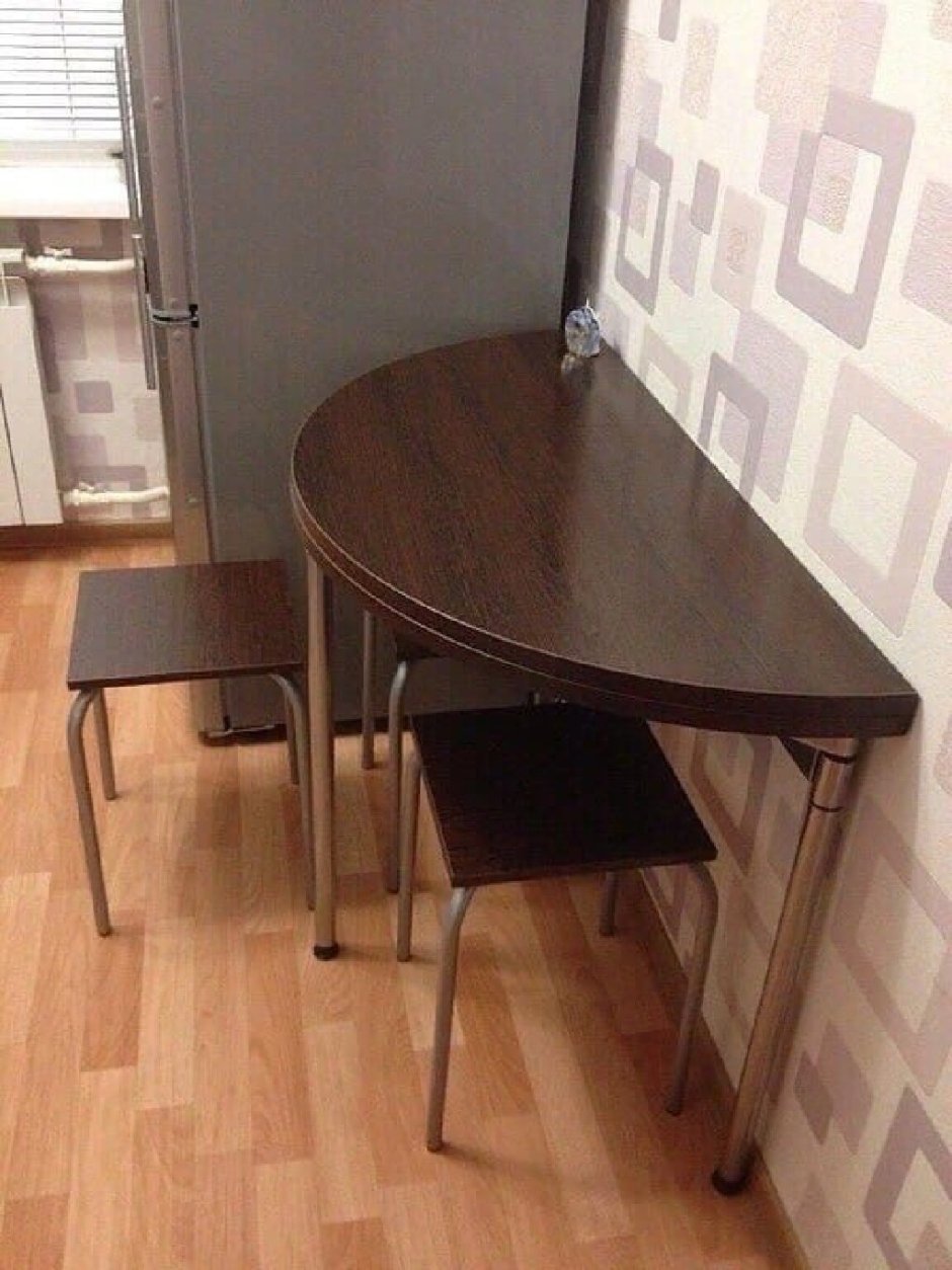 Полукруглый стол на кухню