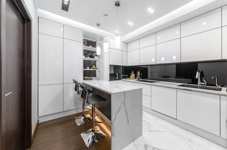Интерьер белой кухни в современном стиле