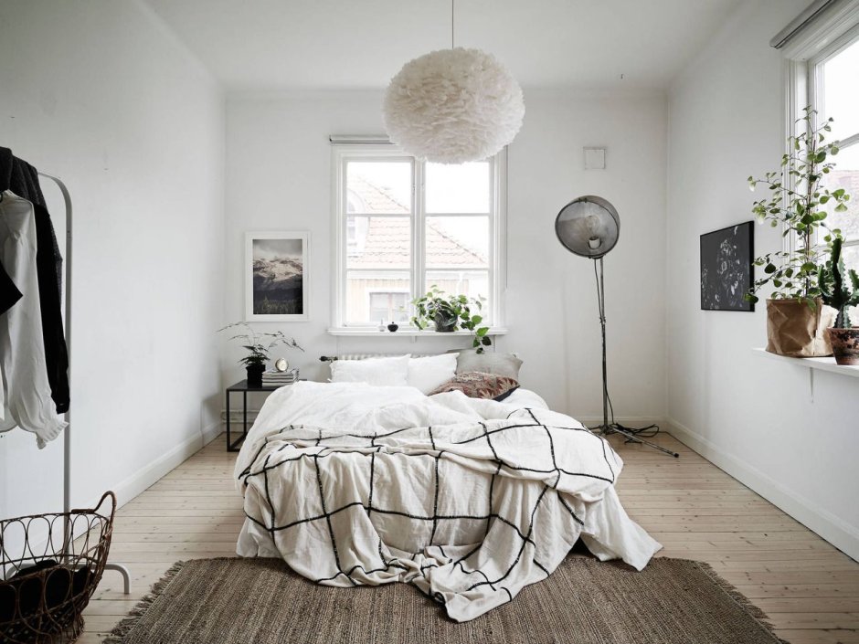 Светильник в скандинавском стиле в спальню