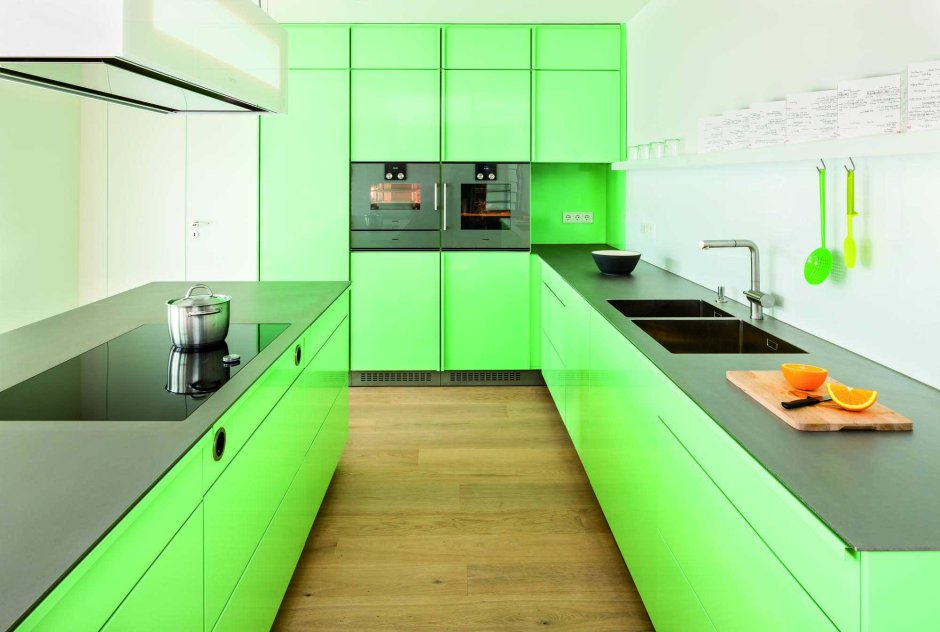 Современные кухни зеленого цвета
