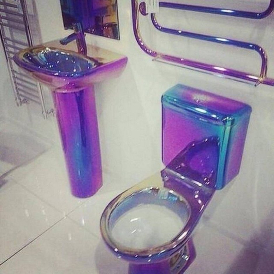Разноцветная ванная комната