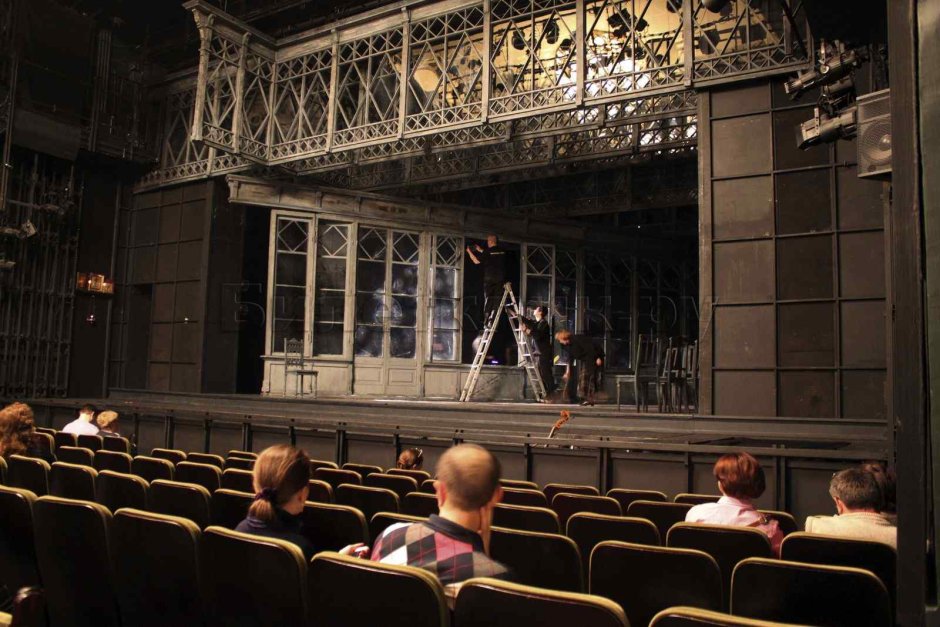Театр Ленком марка Захарова зал