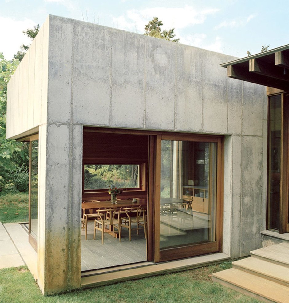 Дачный домик из бетона