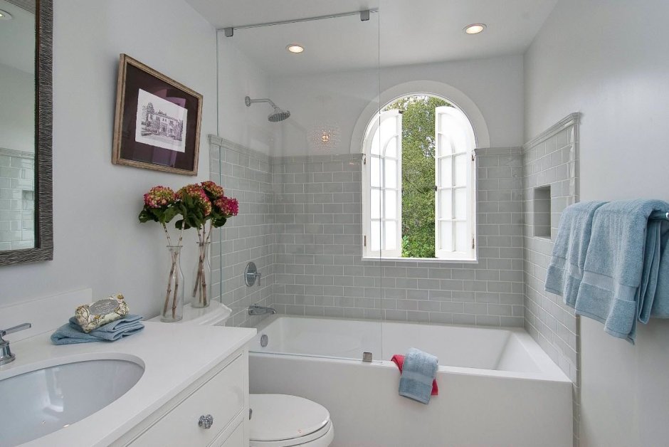 Красивые Ванные комнаты с окном