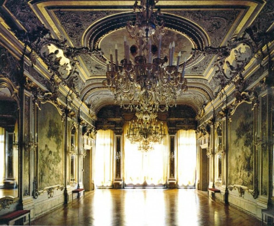 Бальный зал палаццо