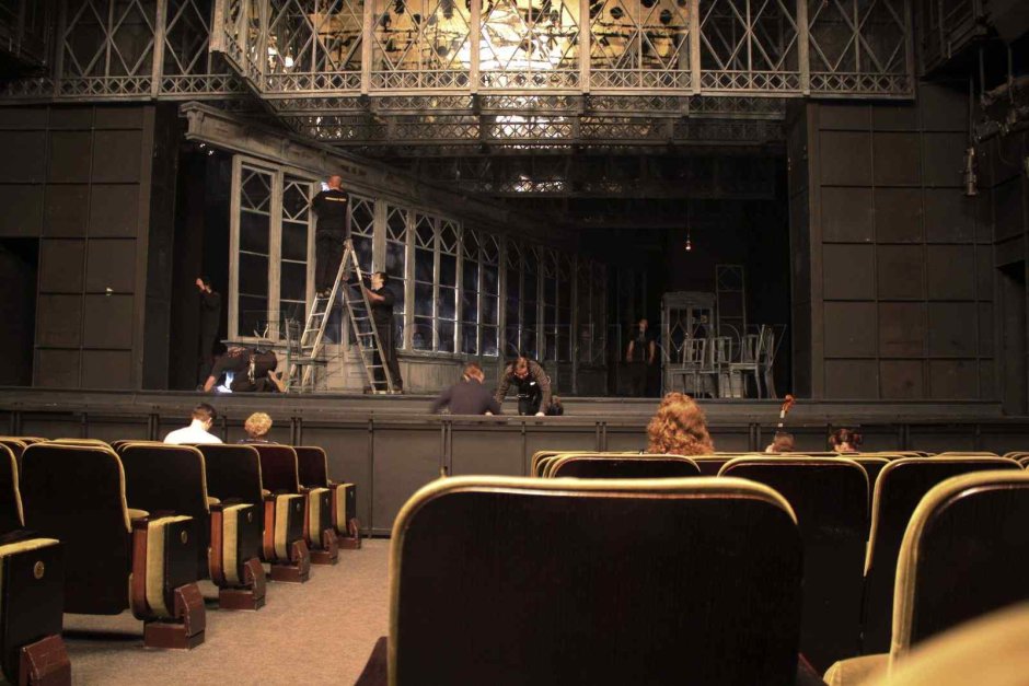 Тюменский драмтеатр зал