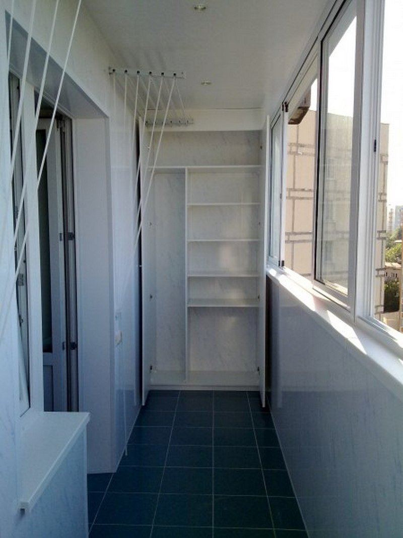 Утепленный шкаф на балкон