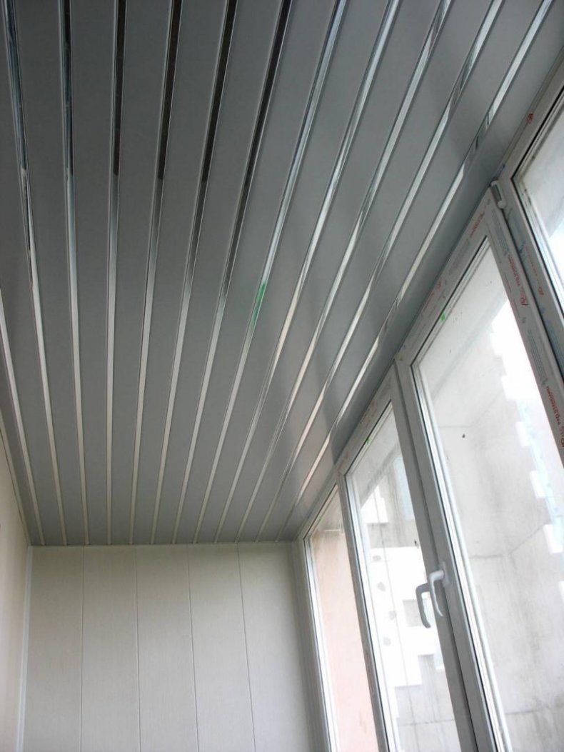 Реечный алюминиевый потолок RAL 9006