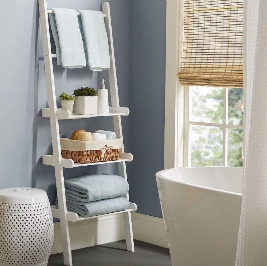 Стеллаж в ванную комнату