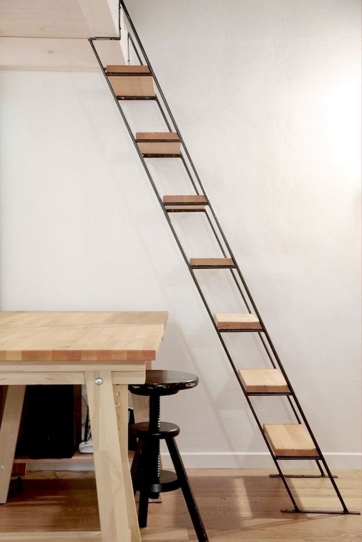 Приставная лестница на антресольный этаж