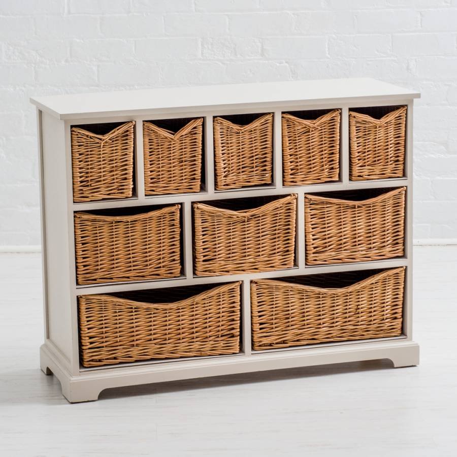 Стеллаж с корзинами