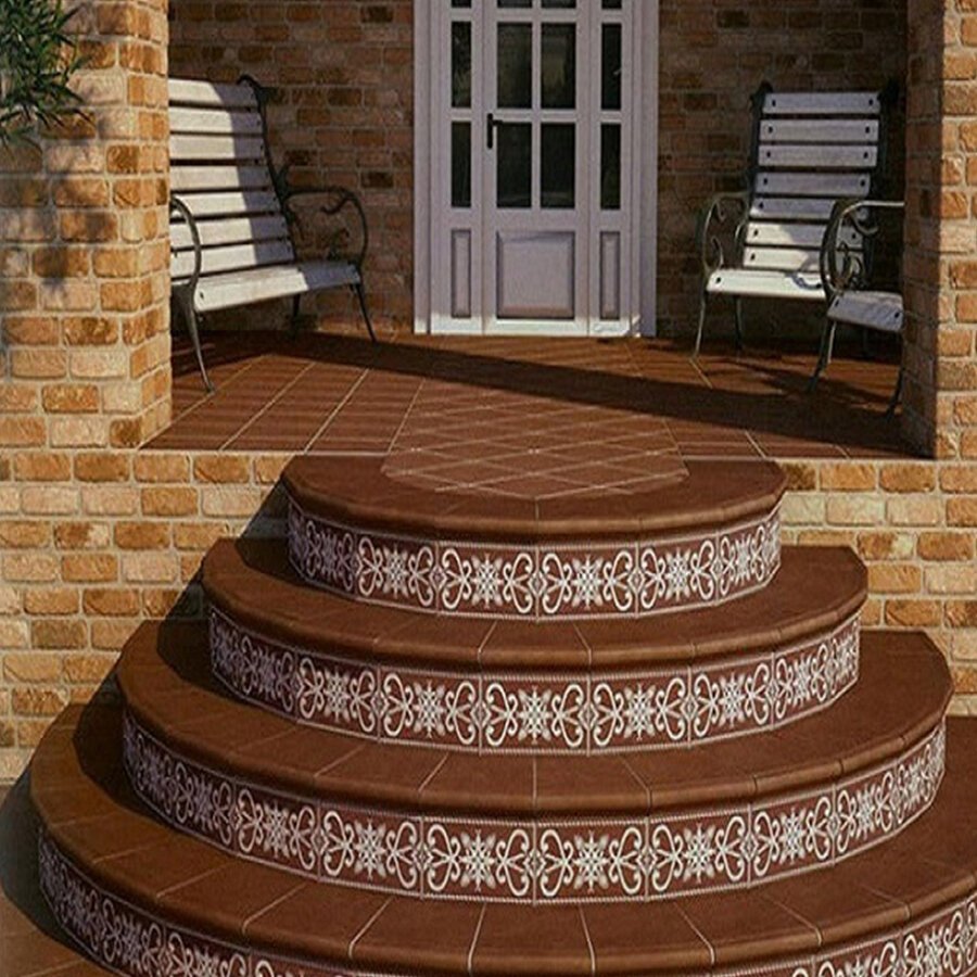 Лестница из плитки в частном доме