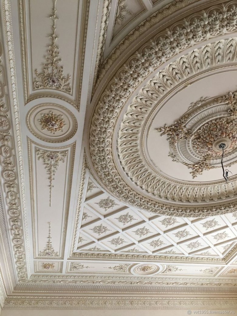 Потолки из лепнины