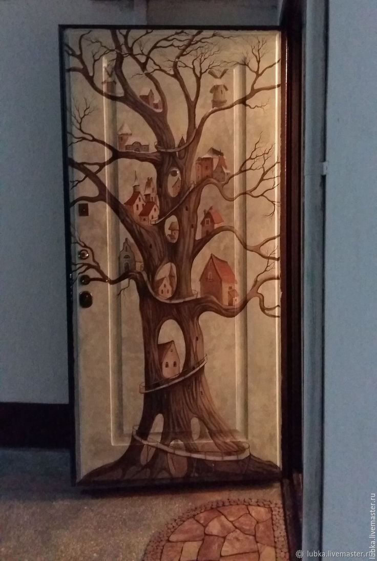 Старинные расписные двери