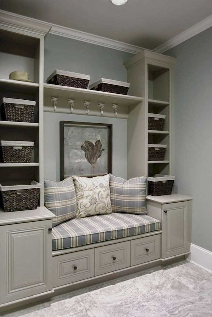 Шкаф в прихожую с диванчиком