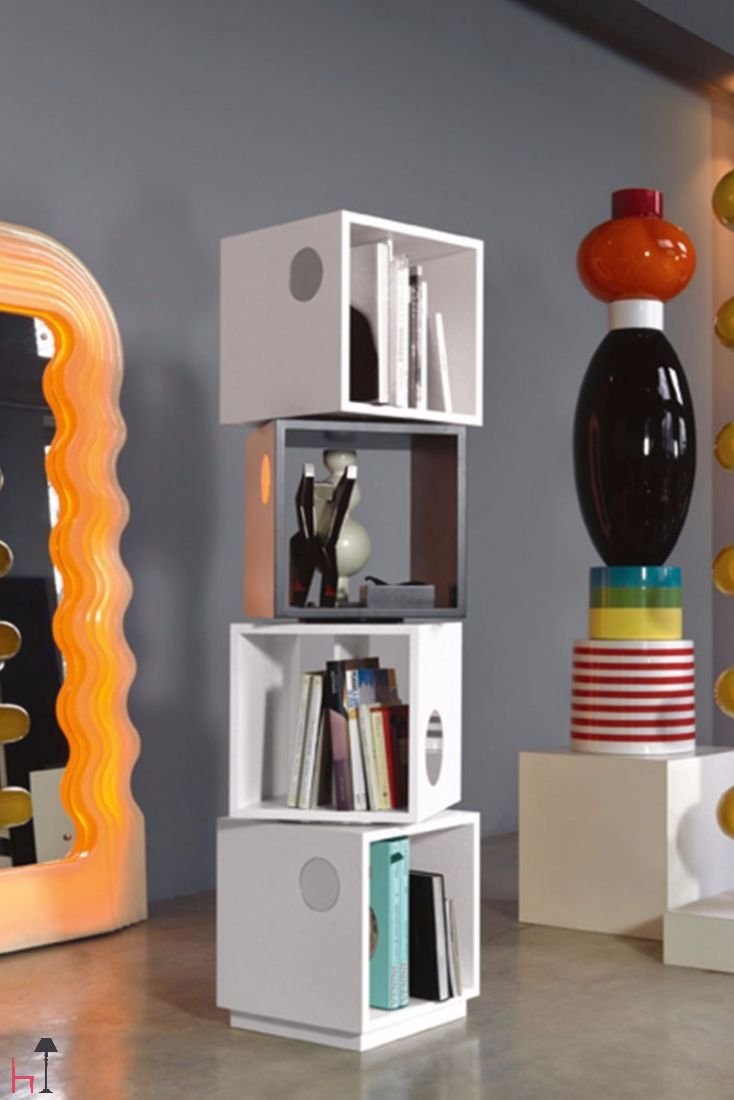 Необычные напольные полки