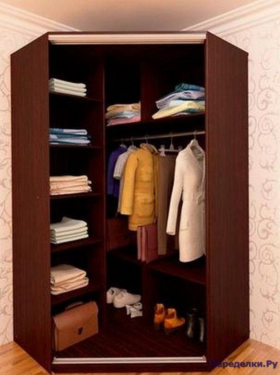 Угловой шкаф купе