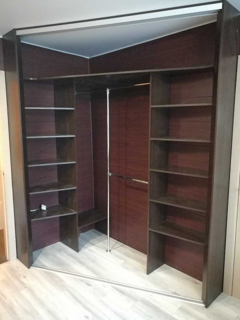 Угловые гардеробные шкафы-купе