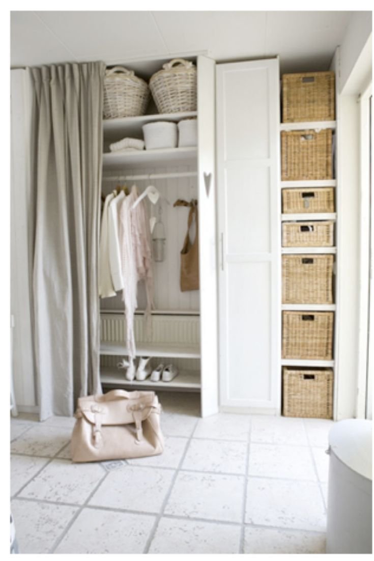 Кладовка в стиле Прованс