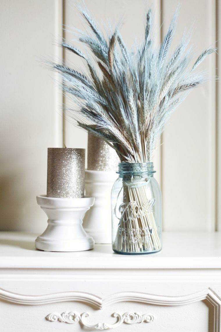 Ваза с сухоцветами в интерьере