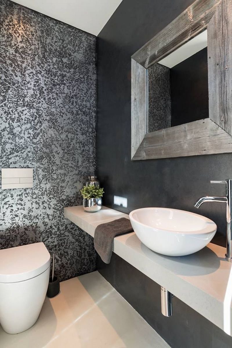 Декоративная штукатурка в туалете