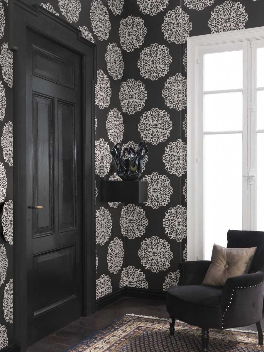 Обои в прихожую