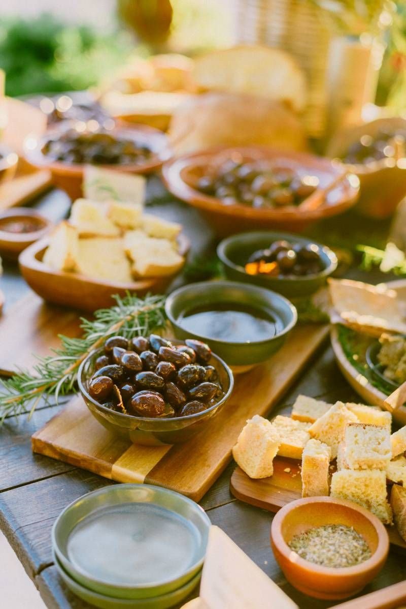 Сервировка обеденного стола