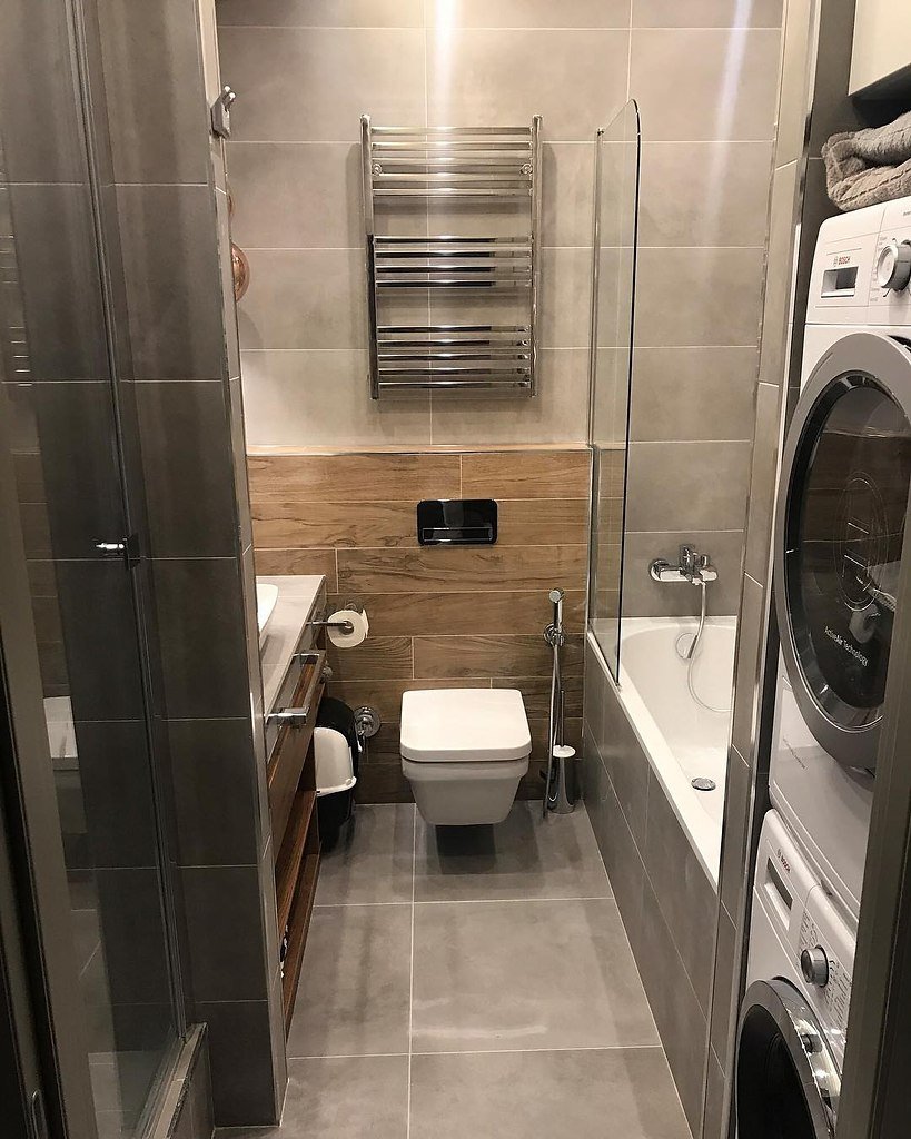 Санузел с душевой кабиной