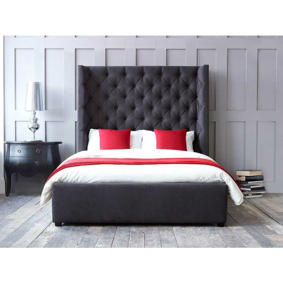 Изголовье кровати