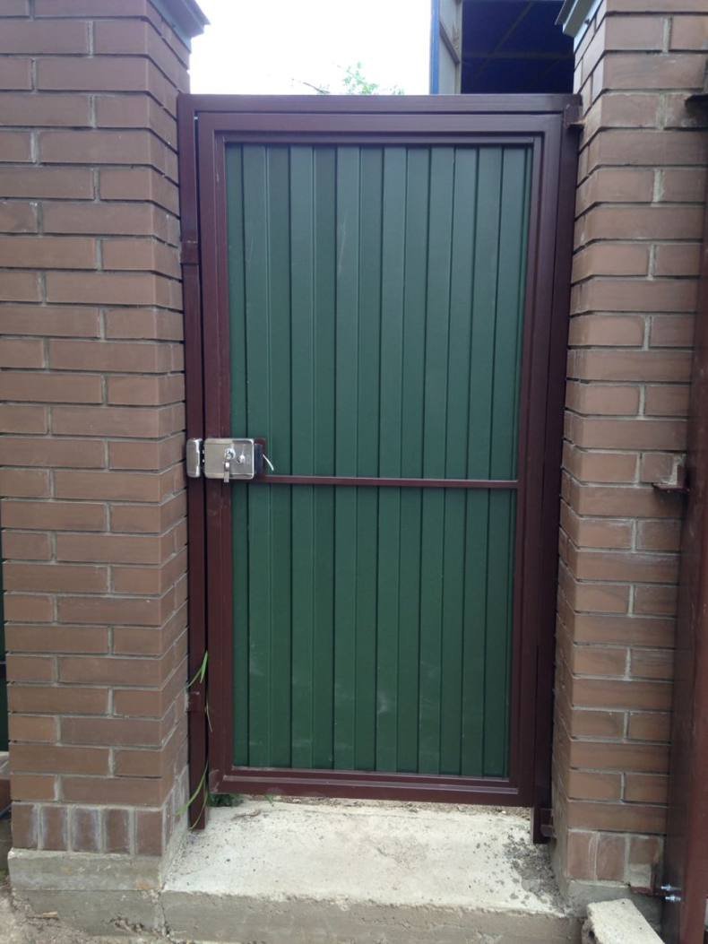 Ворота из профильной трубы 50*50