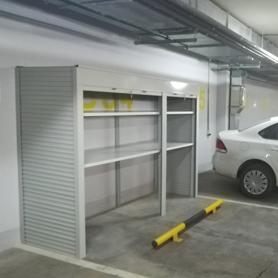 Жалюзи для стеллажа в гараже