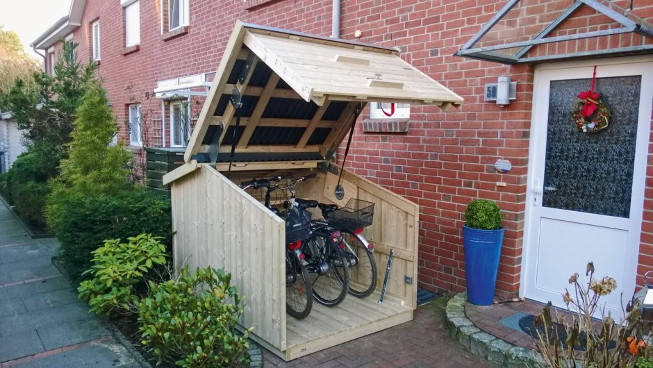 Навес для велосипедов на даче