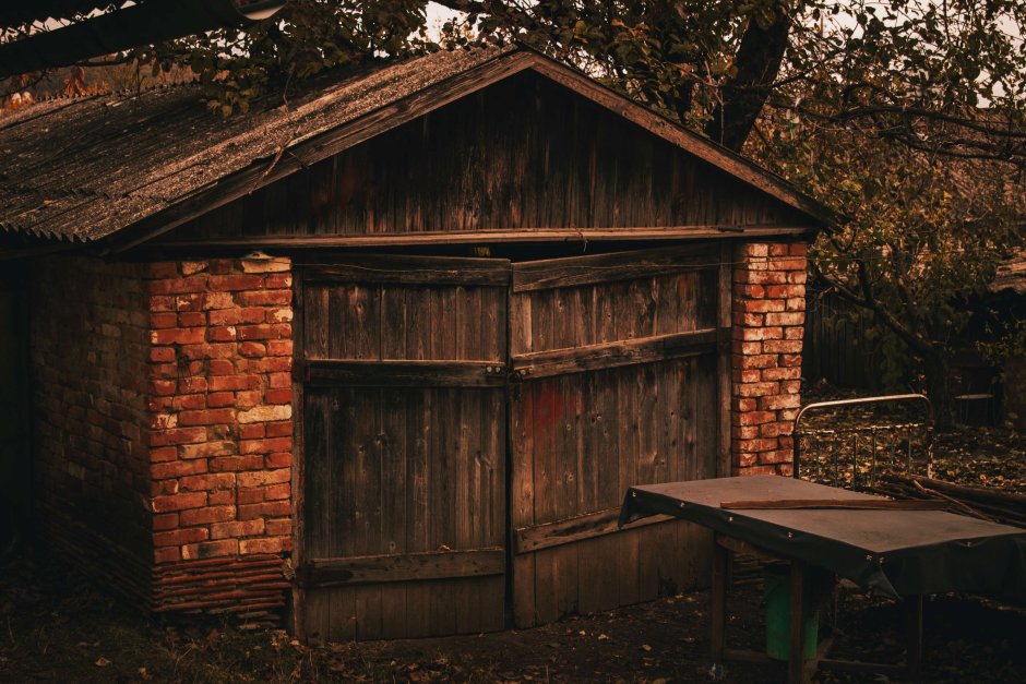 Деревенский гараж