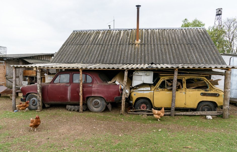 Сельский гараж