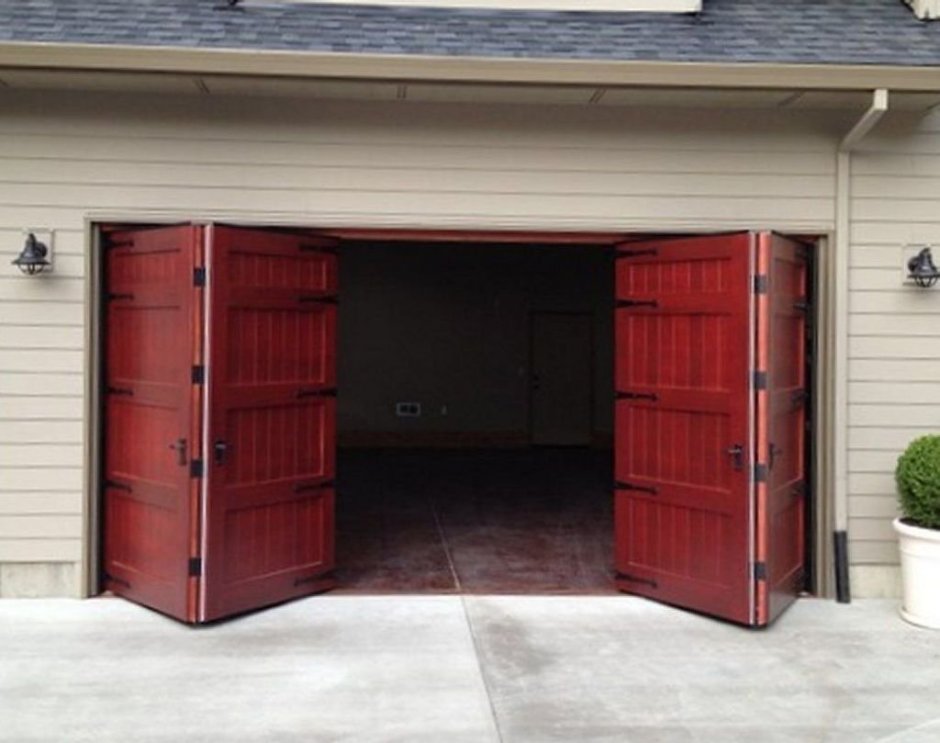 Складывающиеся ворота для гаража