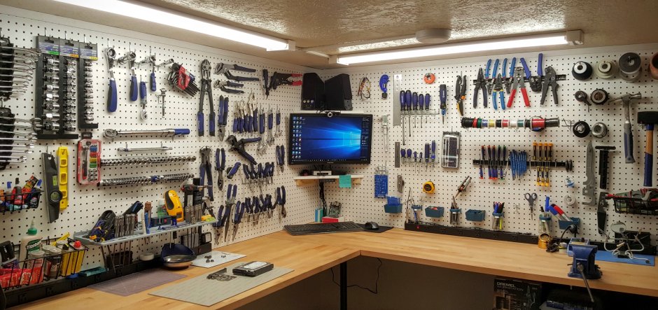 Проф верстак DEWALT для гаража