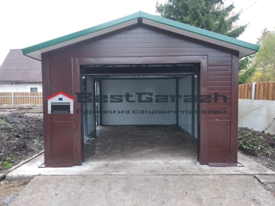 Гараж RAL 1014 из сэндвич панелей