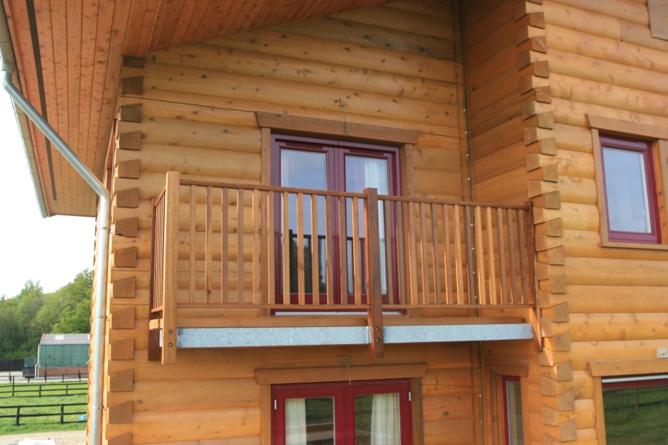 Балкон в деревянном доме