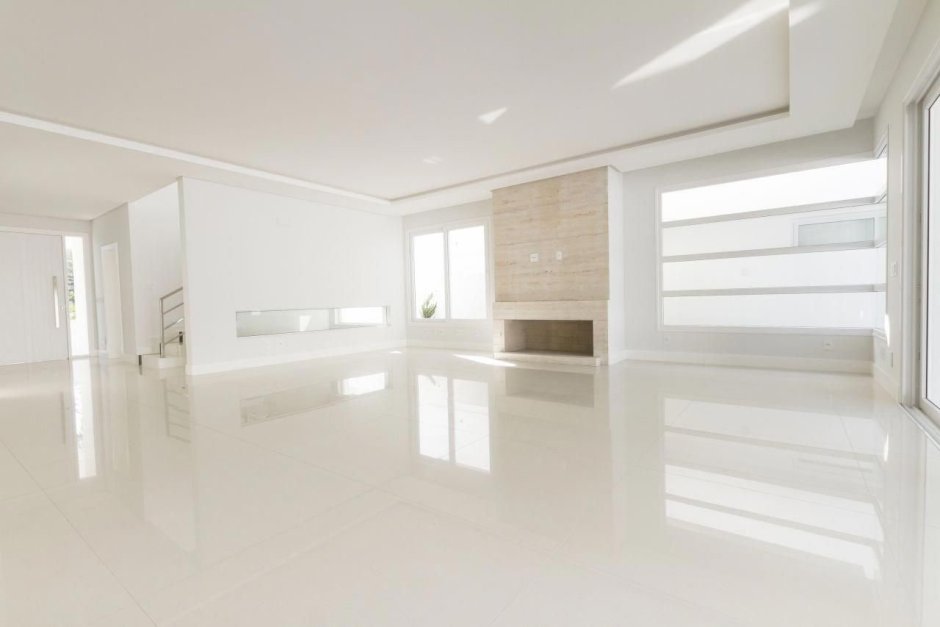 Белый наливной пол