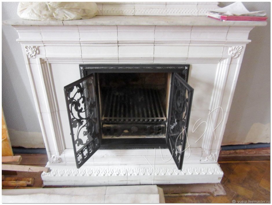 Кованые дверцы для камина