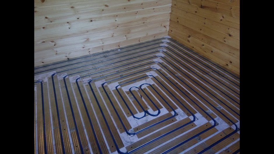 Водянной тёплый пол в деревянном доме