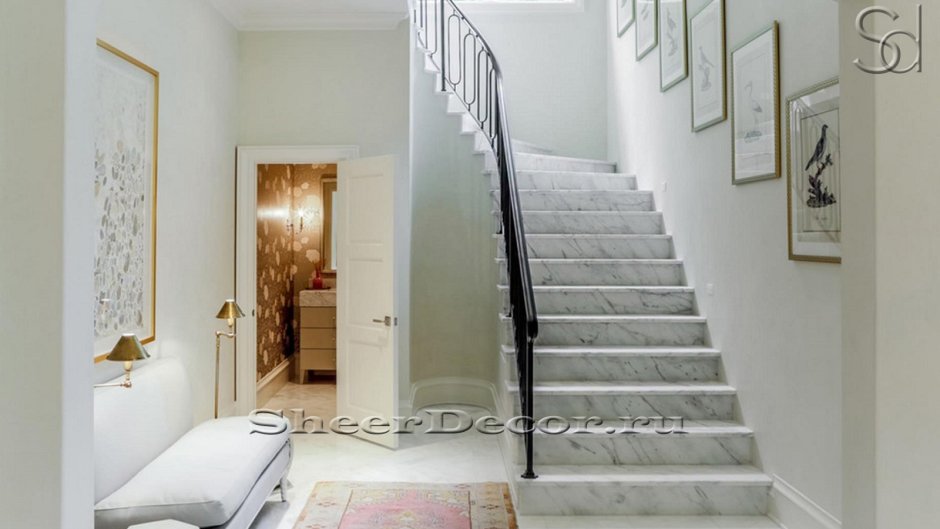 Лестница в интерьере