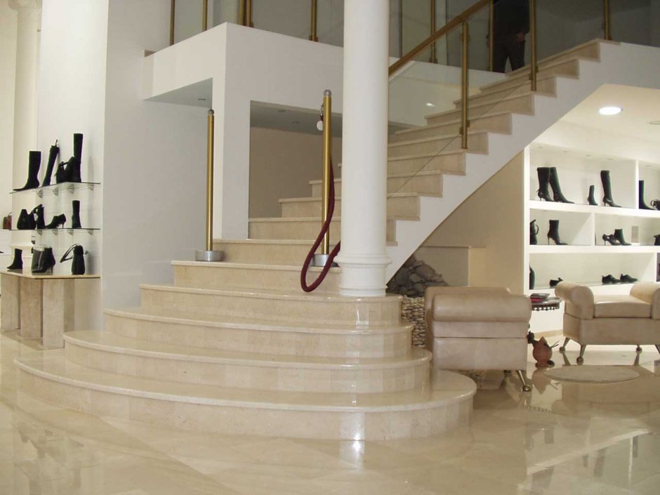 Кафель для лестницы в доме