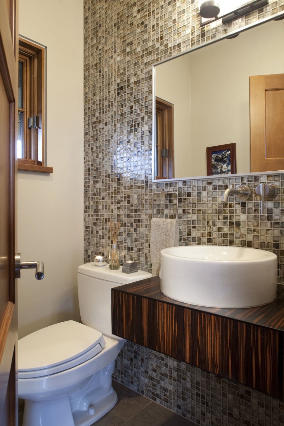Плитка и мозаика в ванной комбинировать