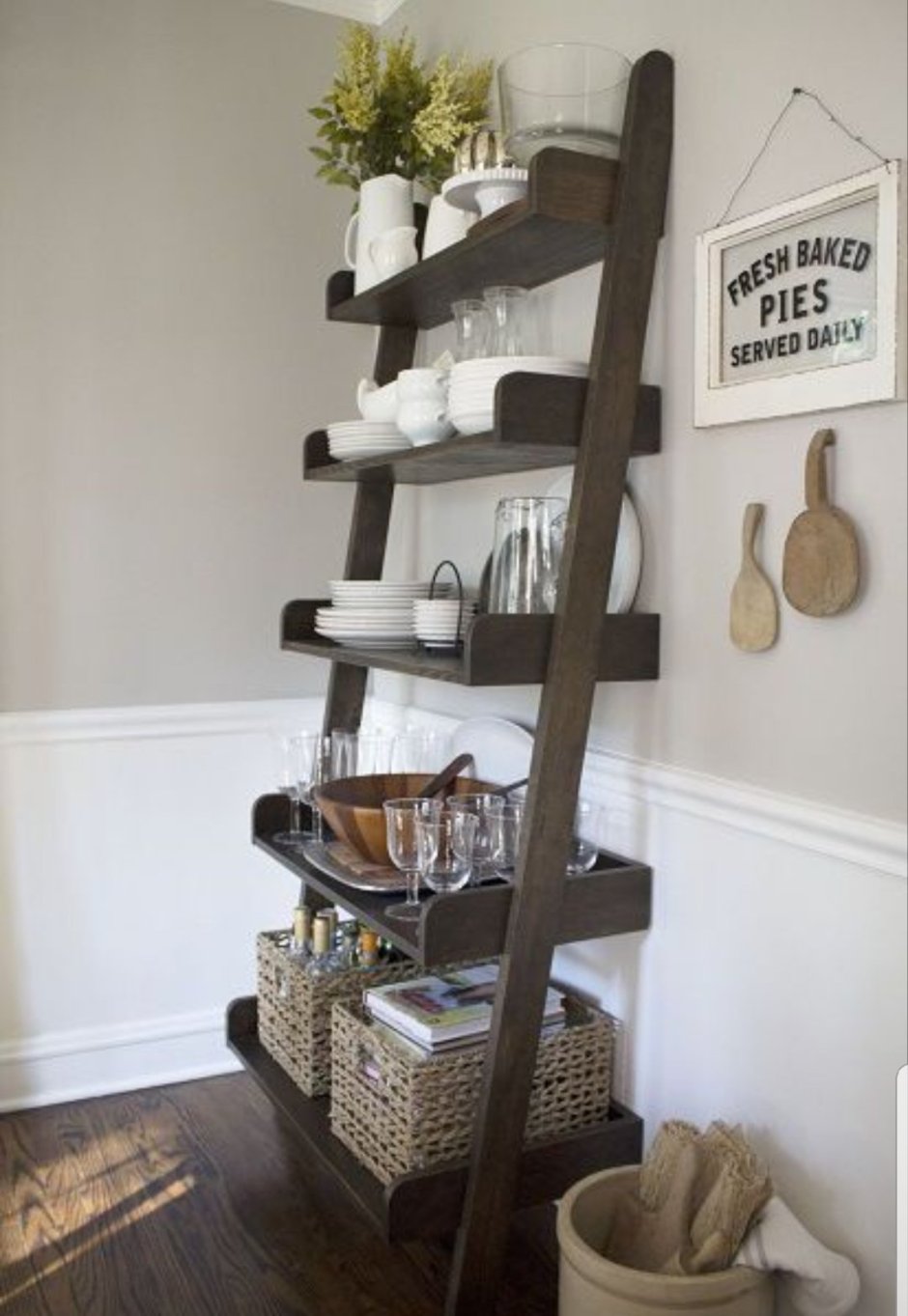 Лесенка для полотенец в ванную