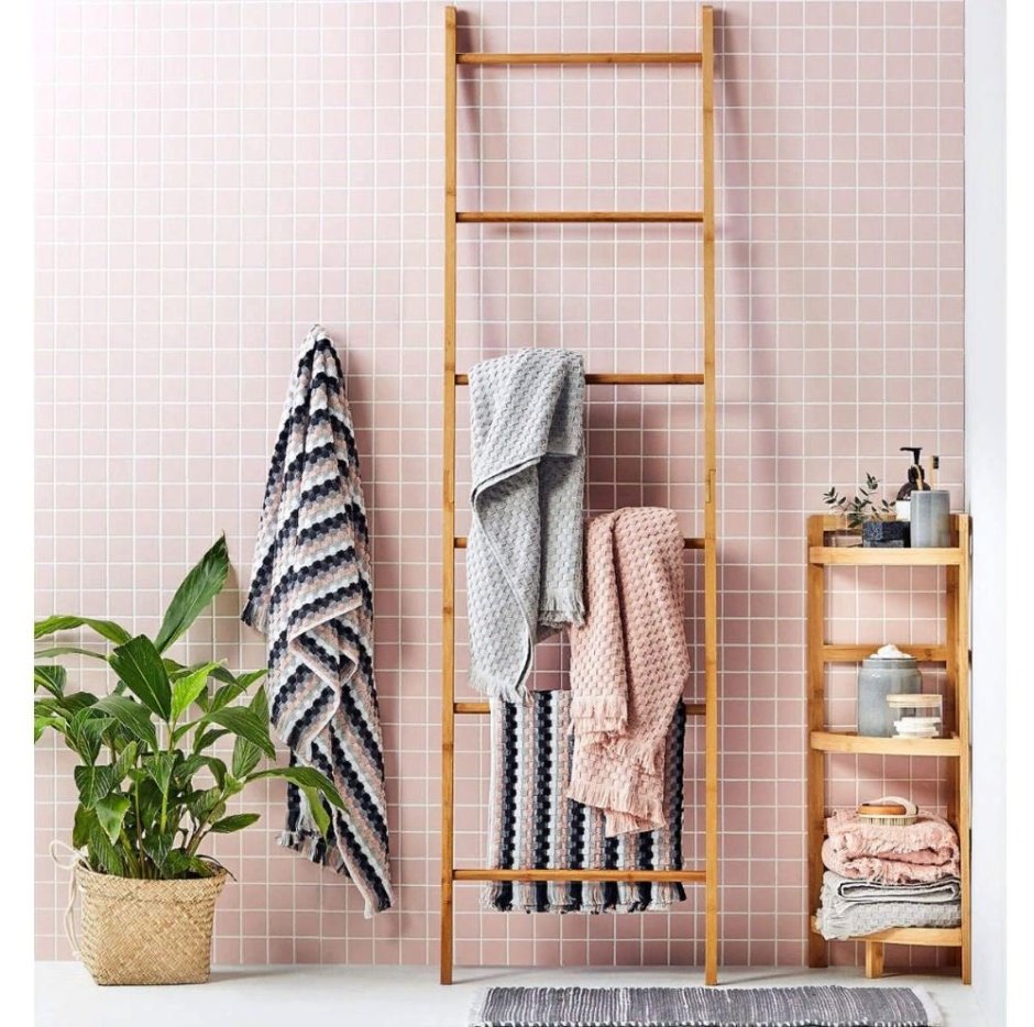 Стремянка в интерьере ванной